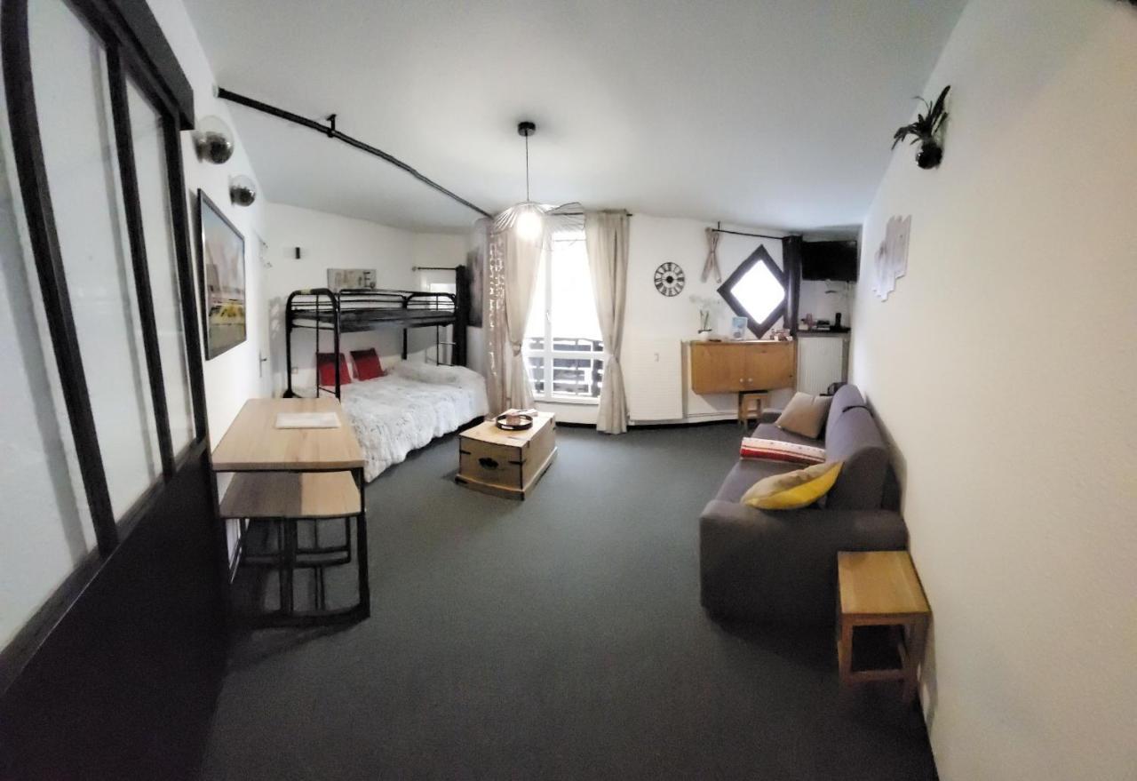 Studio Le Boussolenc 레오레스 외부 사진
